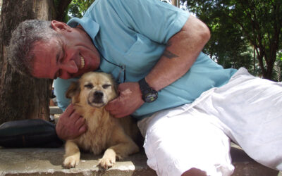 Cachorra Branca ajudou Adilson a superar alcoolismo e deixar a rua