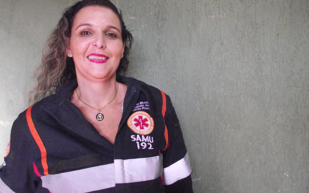 No Samu, Wislaine salva vidas. No Samuzinho, ensina a salvar