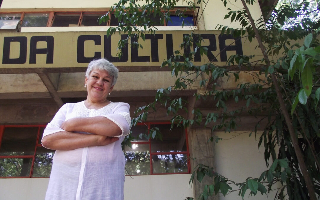 Há 31 anos na secretaria, Carminha faz Cultura com fé