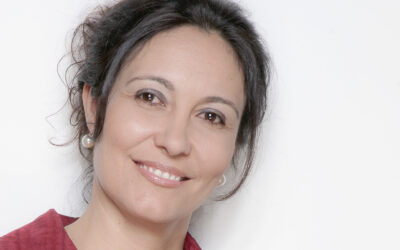 Adriana Silva é jornalista, educadora, escritora: trajetória em movimento