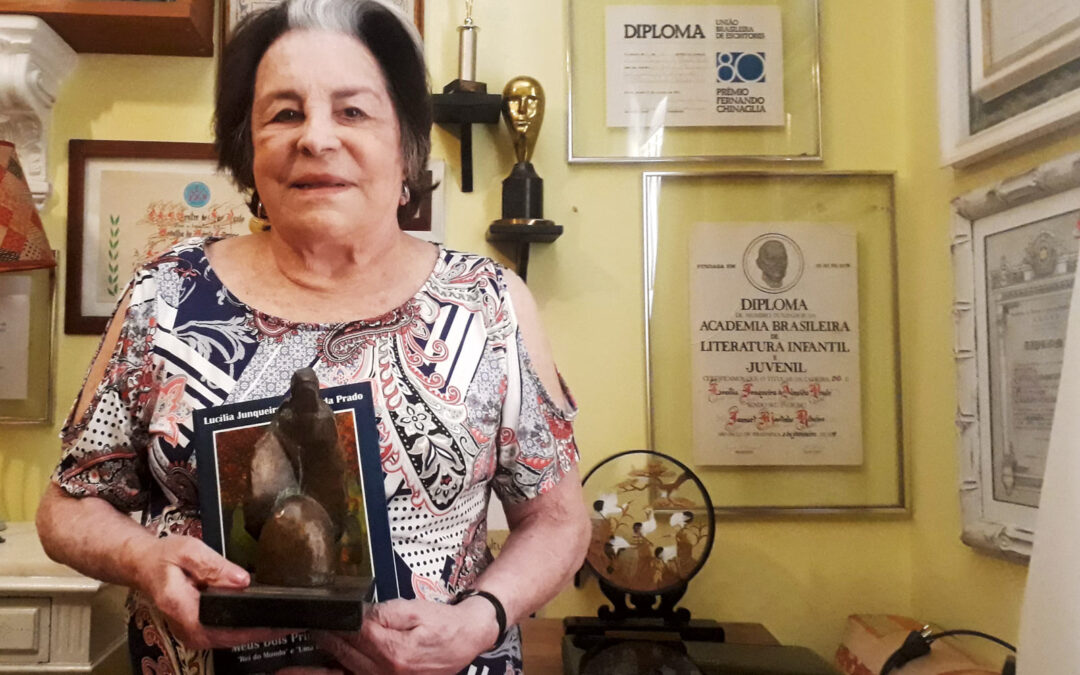 Escritora premiada, Lucília completa 95 anos e prepara novo conto
