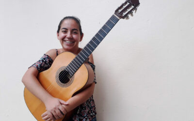 Música que começou no Projeto Guri levou Cintia à faculdade na USP de Ribeirão