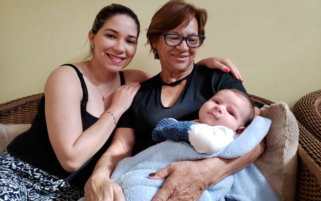 Vinte anos após adoção, Bianca conseguiu colocar nome dos pais no registro de nascimento