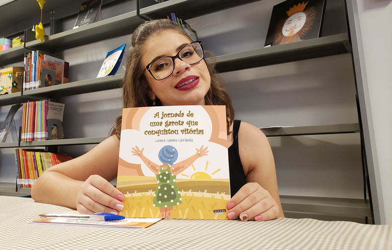 Luiara escreve livro câncer Ribeirão Preto